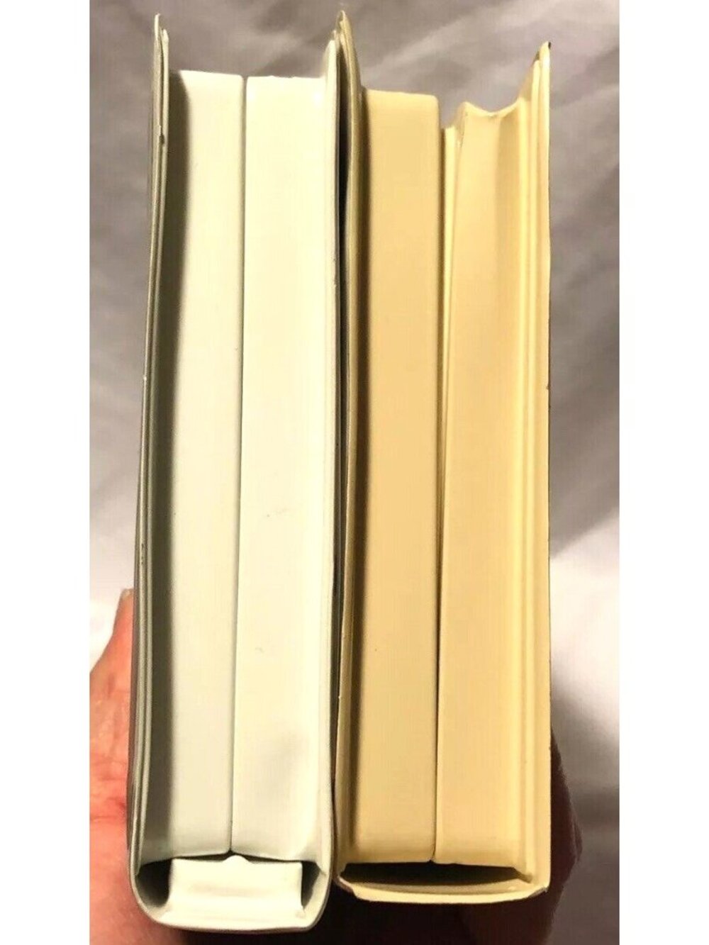 Lady And The Tramp & II Scamps Adventure Disney VHS Clamshell 2 Lot - Picture 6 of 7